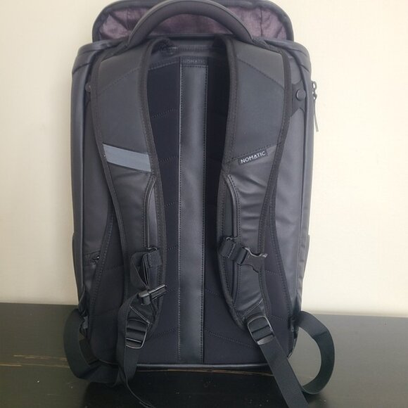 Nomatic Travel Pack 20L to 30L Laptop Sleeve Water Resistant Backpack Black - Picture 2 of 8